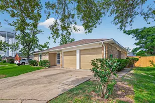 1327 Padstow Ln, Channelview, TX 77530 - Photo 3