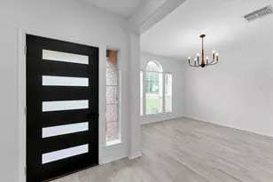 87 S Wynnoak Cir, The Woodlands, TX 77382 - Photo 3