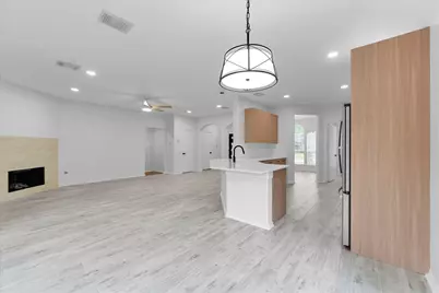 87 S Wynnoak Circle, The Woodlands, TX 77382 - Photo 9