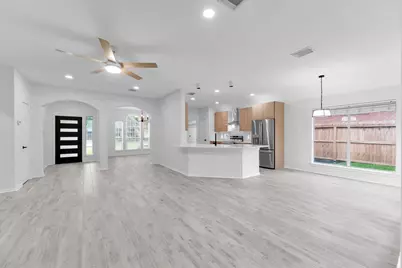 87 S Wynnoak Circle, The Woodlands, TX 77382 - Photo 5