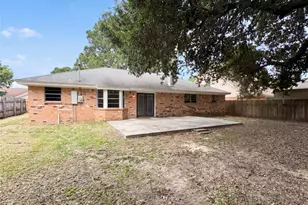 912 S 23rd St, Nederland, TX 77627 - Photo 5