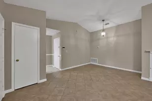 93 W High Oaks Cir, The Woodlands, TX 77380 - Photo 7