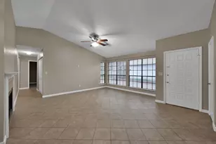 93 W High Oaks Cir, The Woodlands, TX 77380 - Photo 5