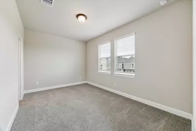 5617 Iris Harvest Drive, Houston, TX 77091 - Photo 9