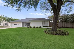 1426 Freedonia Dr, Houston, TX 77055 - Photo 3