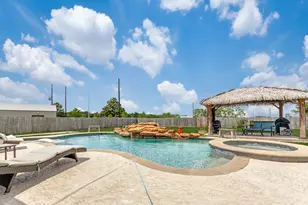 11219 Kings Point Blvd Blvd, Mont Belvieu, TX 77535 - Photo 31