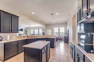 11219 Kings Point Blvd Blvd, Mont Belvieu, TX 77535 - Photo 13