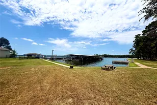 13934 Dolphin Dr, Willis, TX 77318 - Photo 37