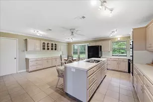 3010 Kelley St, Orange, TX 77630 - Photo 11