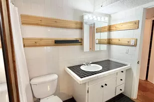 8281 Kingsbrook Rd, Houston, TX 77024 - Photo 11