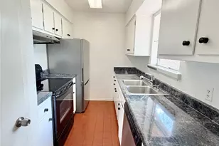 8281 Kingsbrook Rd, Houston, TX 77024 - Photo 19