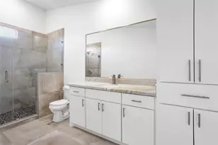 319 Eastwood St, Houston, TX 77011 - Photo 35