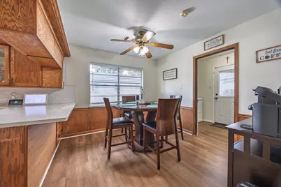 502 Red Bud Ln, Baytown, TX 77520 - Photo 21