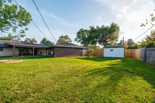 502 Red Bud Ln, Baytown, TX 77520 - Photo 29