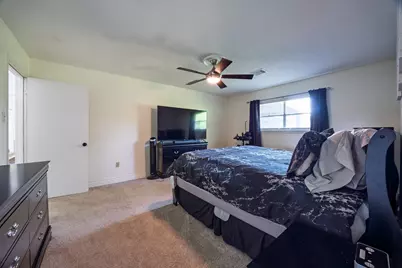 502 Red Bud Ln, Baytown, TX 77520 - Photo 13