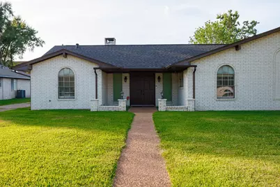 502 Red Bud Ln, Baytown, TX 77520 - Photo 25