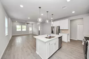 19556 Stripe Hl Bnd, Conroe, TX 77356 - Photo 13