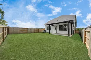 19556 Stripe Hl Bnd, Conroe, TX 77356 - Photo 9