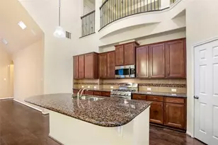 17906 Arapaho Hill Ln, Humble, TX 77346 - Photo 7