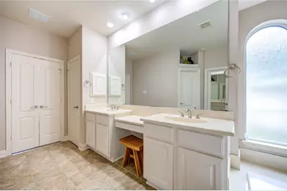 18 Arbor Bend Drive, Houston, TX 77070 - Photo 9