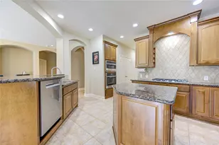 18 Arbor Bend Dr, Houston, TX 77070 - Photo 3