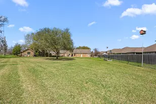 211 Golfview Dr, Richmond, TX 77469 - Photo 35