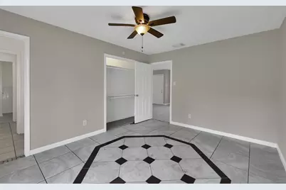 1018 Surrey Court, Tomball, TX 77375 - Photo 17