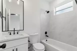 812 Elkhart St, Houston, TX 77091 - Photo 7