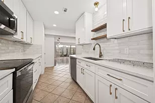 13244 Trail Hollow Dr, Houston, TX 77079 - Photo 13