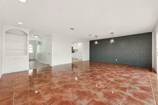 13244 Trail Hollow Dr, Houston, TX 77079 - Photo 5