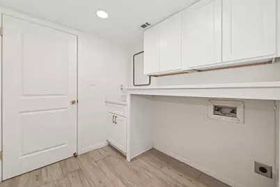 13244 Trail Hollow Drive, Houston, TX 77079 - Photo 21