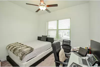 11021 Mikula Drive, Houston, TX 77043 - Photo 23