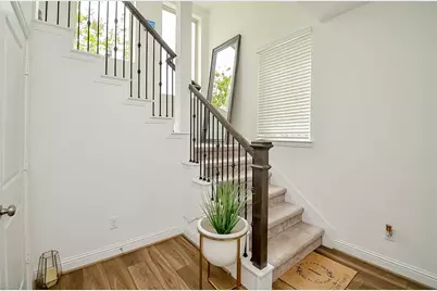 11021 Mikula Drive, Houston, TX 77043 - Photo 17