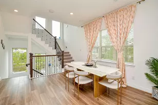 11021 Mikula Dr, Houston, TX 77043 - Photo 11