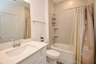 11021 Mikula Dr, Houston, TX 77043 - Photo 29
