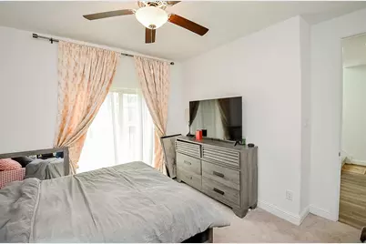 11021 Mikula Drive, Houston, TX 77043 - Photo 21
