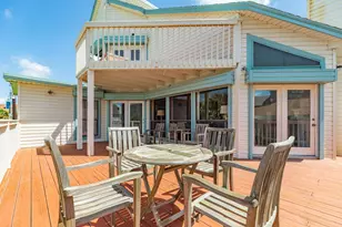 4231 Pelican Ln, Galveston, TX 77554 - Photo 9