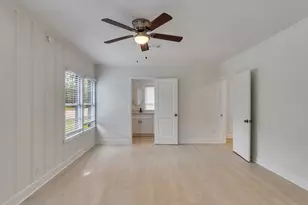 1300 Brazos St, Rosenberg, TX 77471 - Photo 19