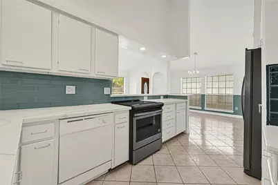 9208 Carousel Lane, Houston, TX 77080 - Photo 17