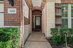 13423 Hartland Lake Ln, Houston, TX 77044 - Photo 3