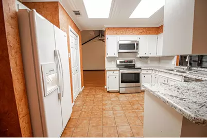 6235 Navajo Trail, Beaumont, TX 77708 - Photo 9