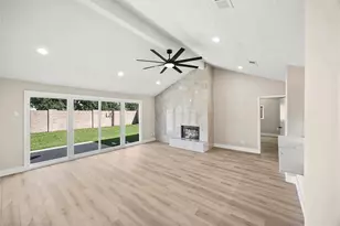 10814 Village Trail Dr, Houston, TX 77065 - Photo 7
