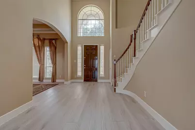 14026 Shamrock Park Lane, Sugar Land, TX 77498 - Photo 11