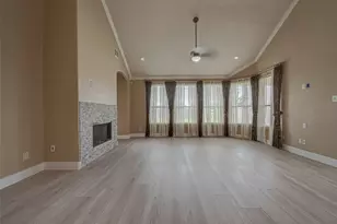 14026 Shamrock Park Ln, Sugar Land, TX 77498 - Photo 13