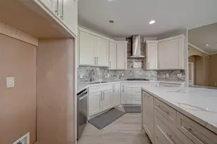14026 Shamrock Park Ln, Sugar Land, TX 77498 - Photo 25