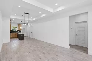 5515 Elm Springs Dr, Houston, TX 77048 - Photo 17