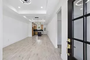 5515 Elm Springs Dr, Houston, TX 77048 - Photo 15