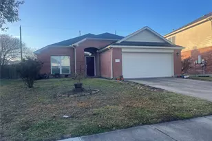 1903 Manor Dr, Baytown, TX 77521 - Photo 1