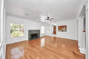 15919 Lake Lodge Dr, Houston, TX 77062 - Photo 7