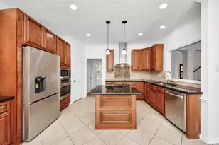 15919 Lake Lodge Dr, Houston, TX 77062 - Photo 13